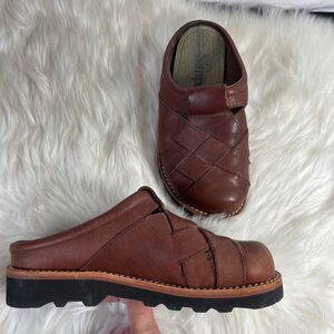 Simple Woven Leather Lug Sole Ivan Tan Clogs Slides Sz 6.5